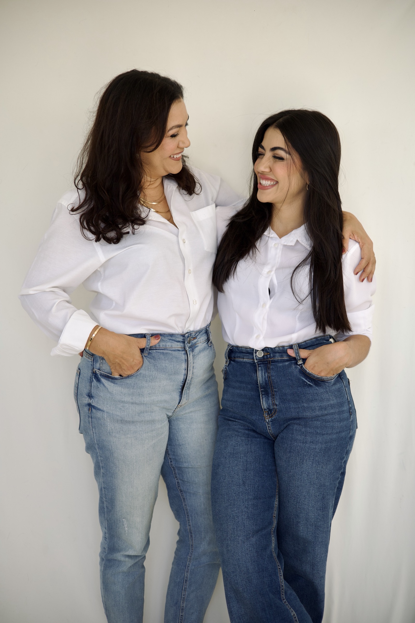 Dra. Isabella e Mari Moraes
